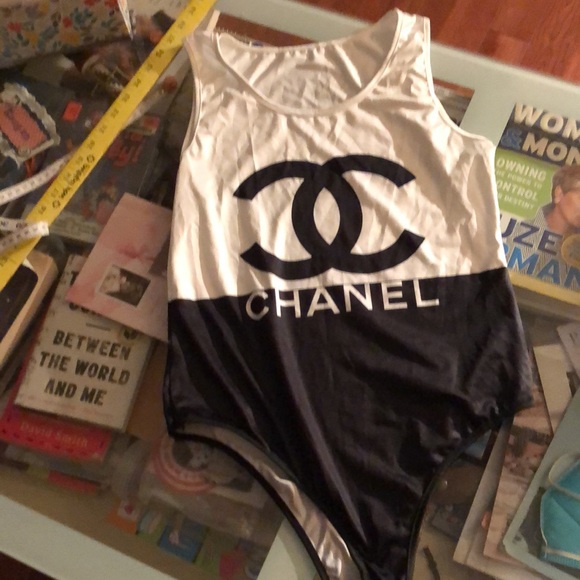 Swimsuits/ bikers flash bundle - Picture 2 of 10